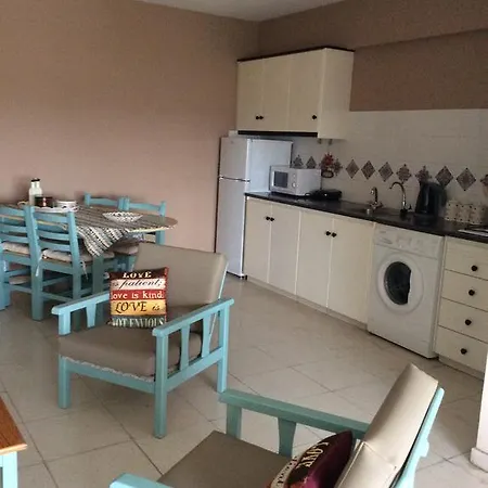 Fotini Court